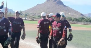 PITCHEO DE URICK ACEVEDO Y BATEO OPORTUNO LLEVAN A TONKAS AL PLAYOFFS DE BEISBOL CLASE ABIERTA